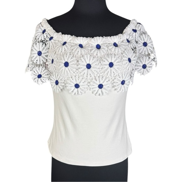 Boston Proper White Daisy Crochet Off-Shoulder Boho Top Size M - Picture 1 of 7